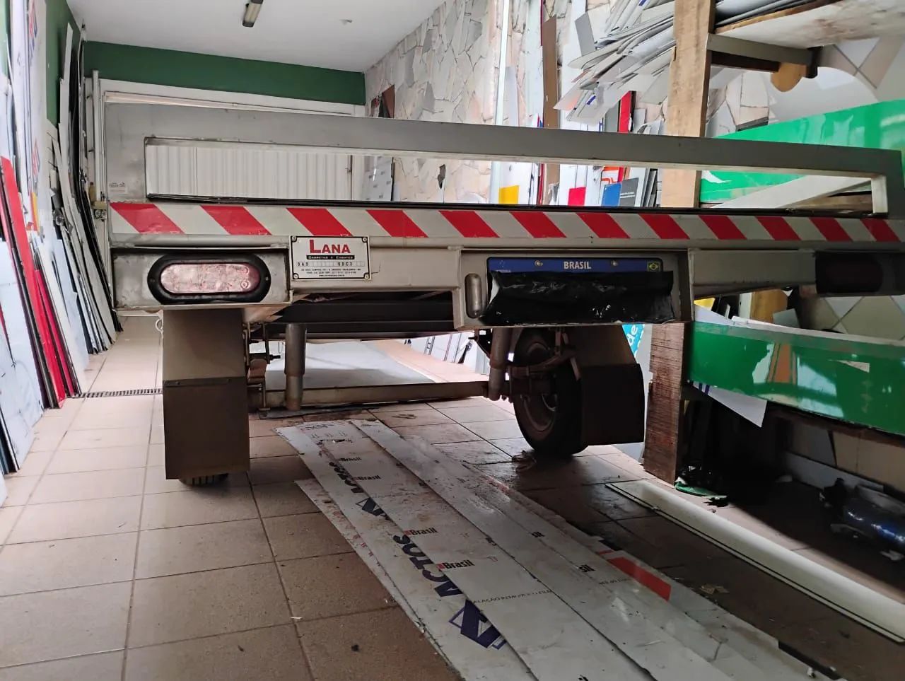 Small Trailer64298535311490124