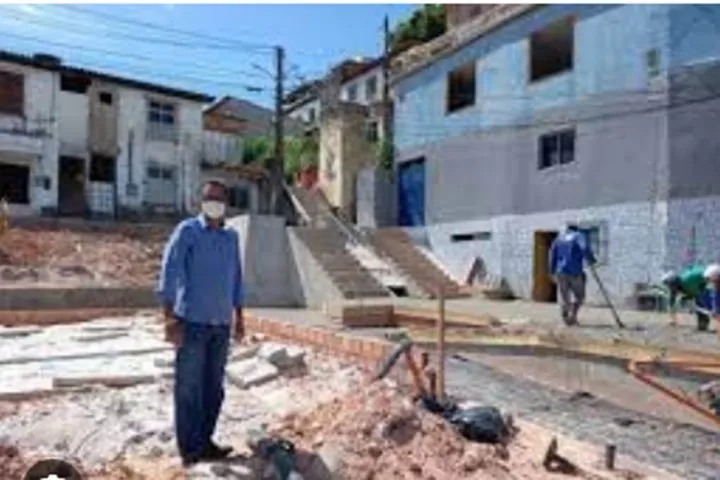 Vende-se uma casa no Ogunjá
