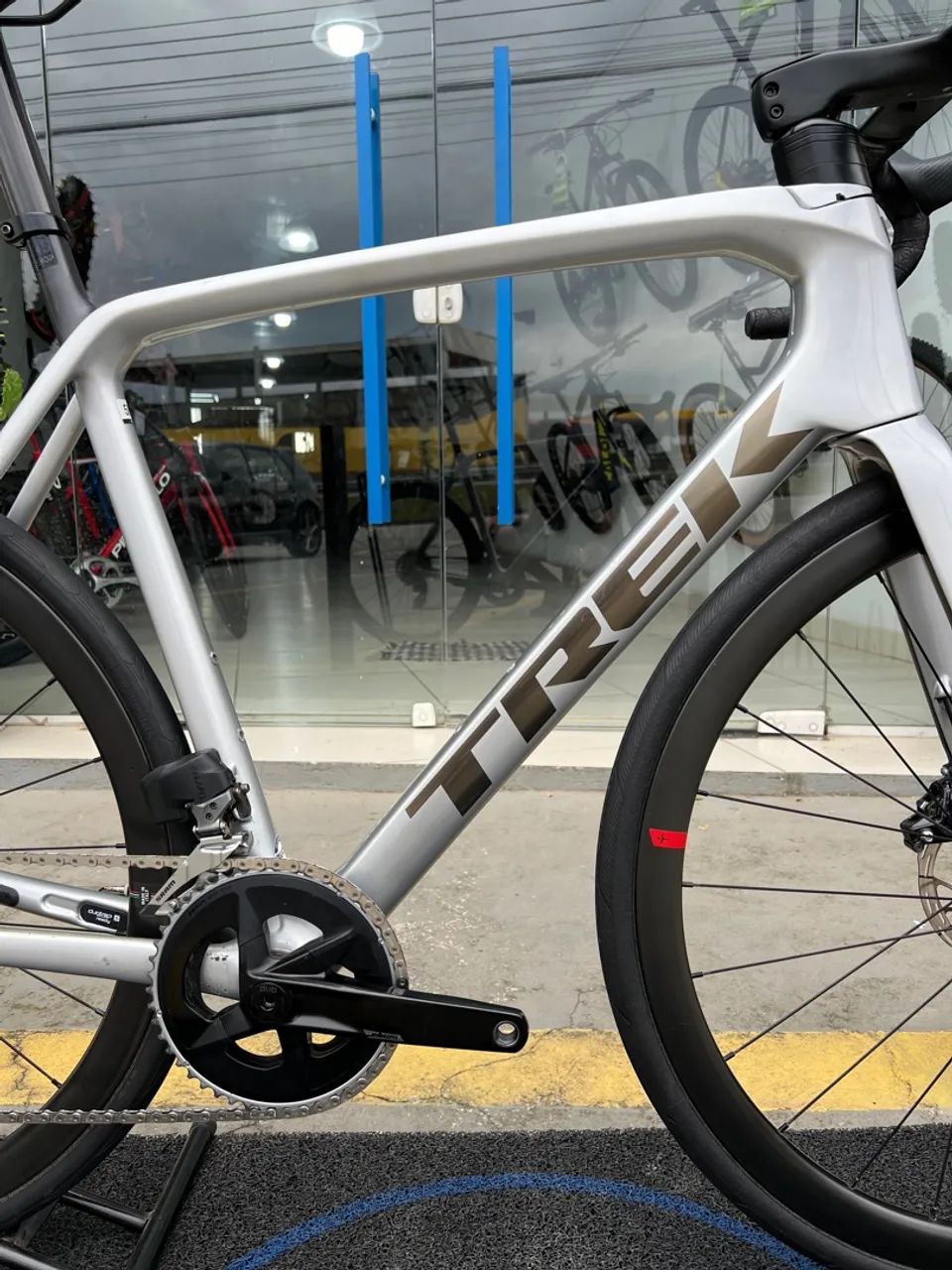  TREK EMONDA DISC CARBONO - 58 - SRAM RIVAL 12V AXS - RODAS WILLIER CARBONO - REVISADA - Foto 5