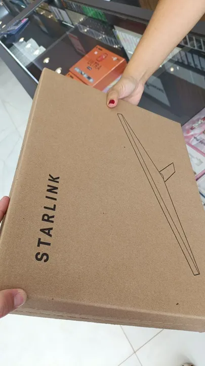 Starlink - Antena de Internet via Satélite