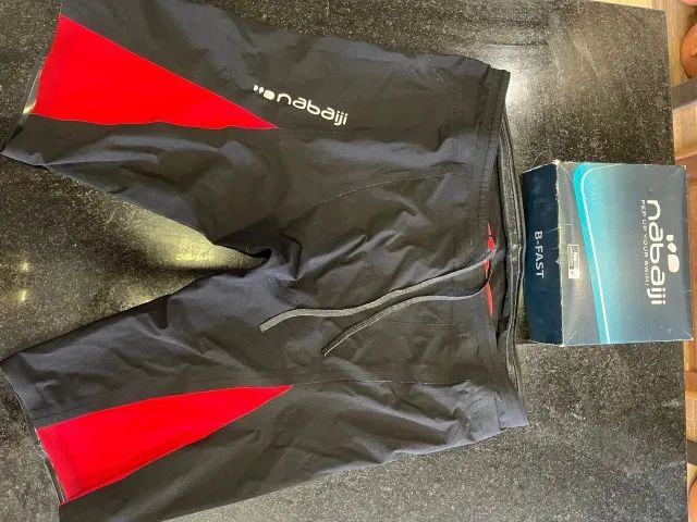 Bermuda natação marca Nabaiji nova