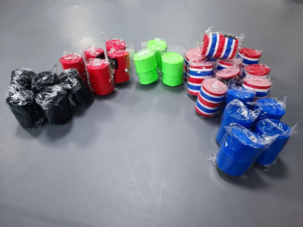 Luva + Bandagem 5mt, Muay Thai, Boxe e kickboxing Máximum - Foto 5