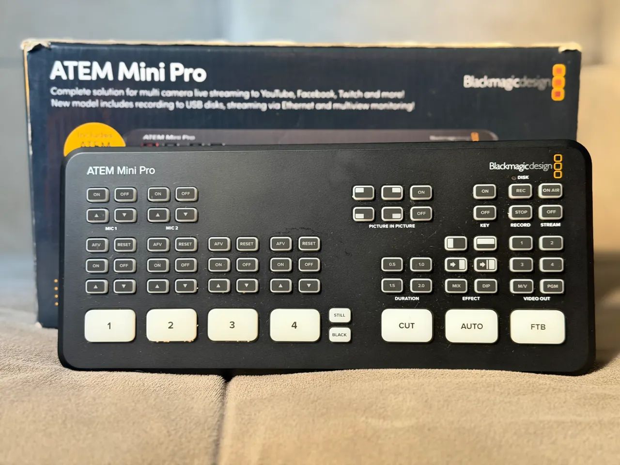 Atem Mini Pro by BlackMagic - Dispositivos de Streaming