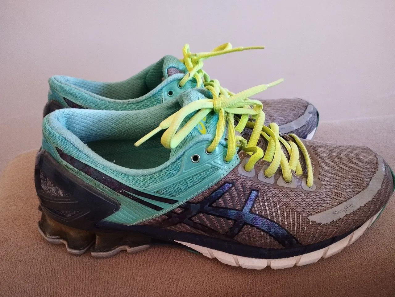 Tênis Asics Gel-Kinsei 6