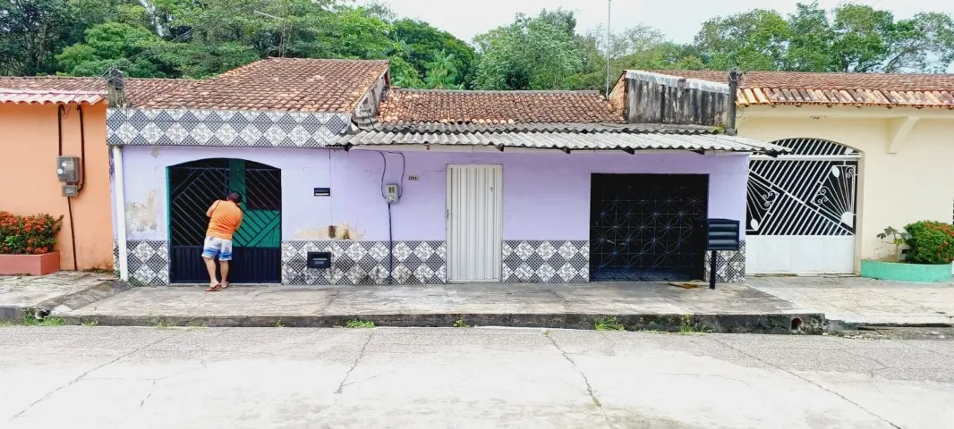 Casas No Conjunto Satélite- São casas- 5 Quartos