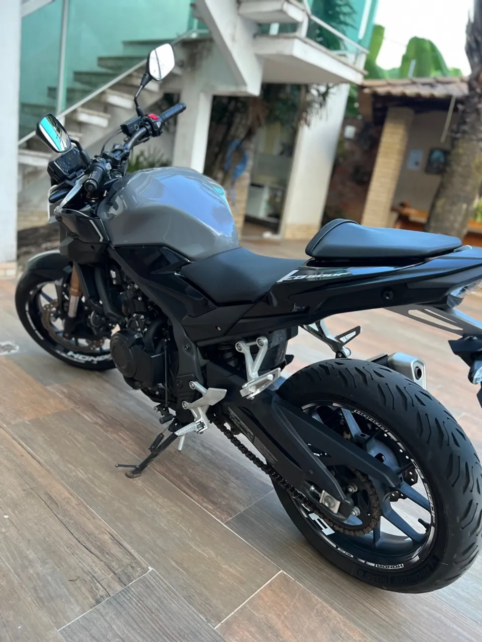 VENDO CB 500F ANO 2023