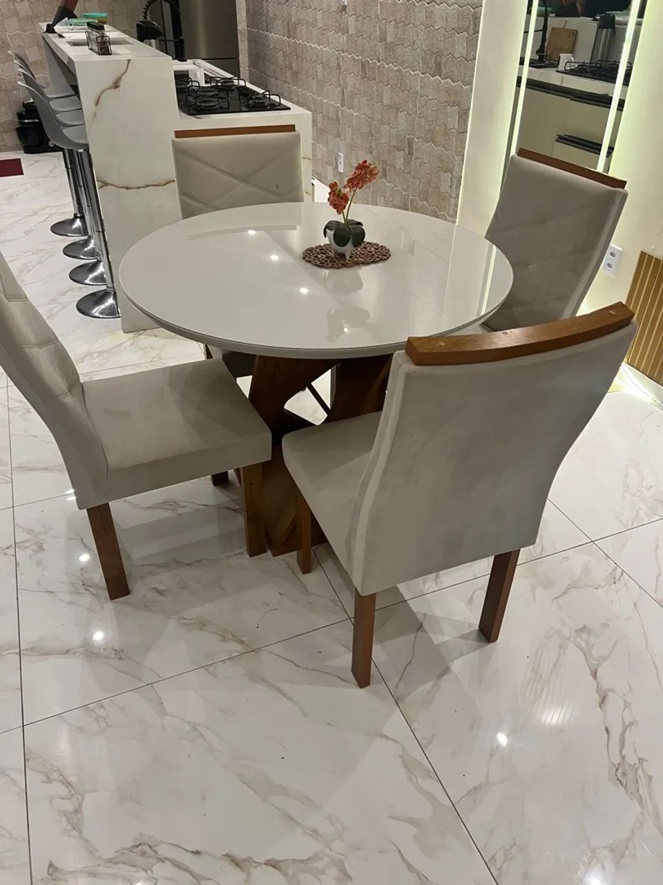 Vendo mesa 4 lugares 64842835242499120