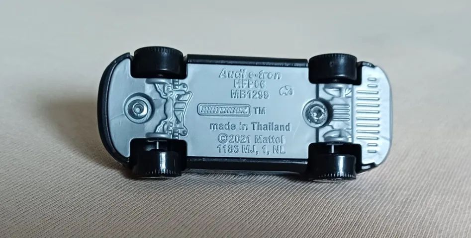 Audi e-tron Polícia- Matchbox  - Foto 2
