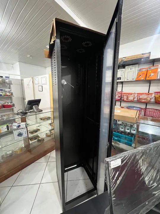 Rack com porta acrílico - 44x570mm