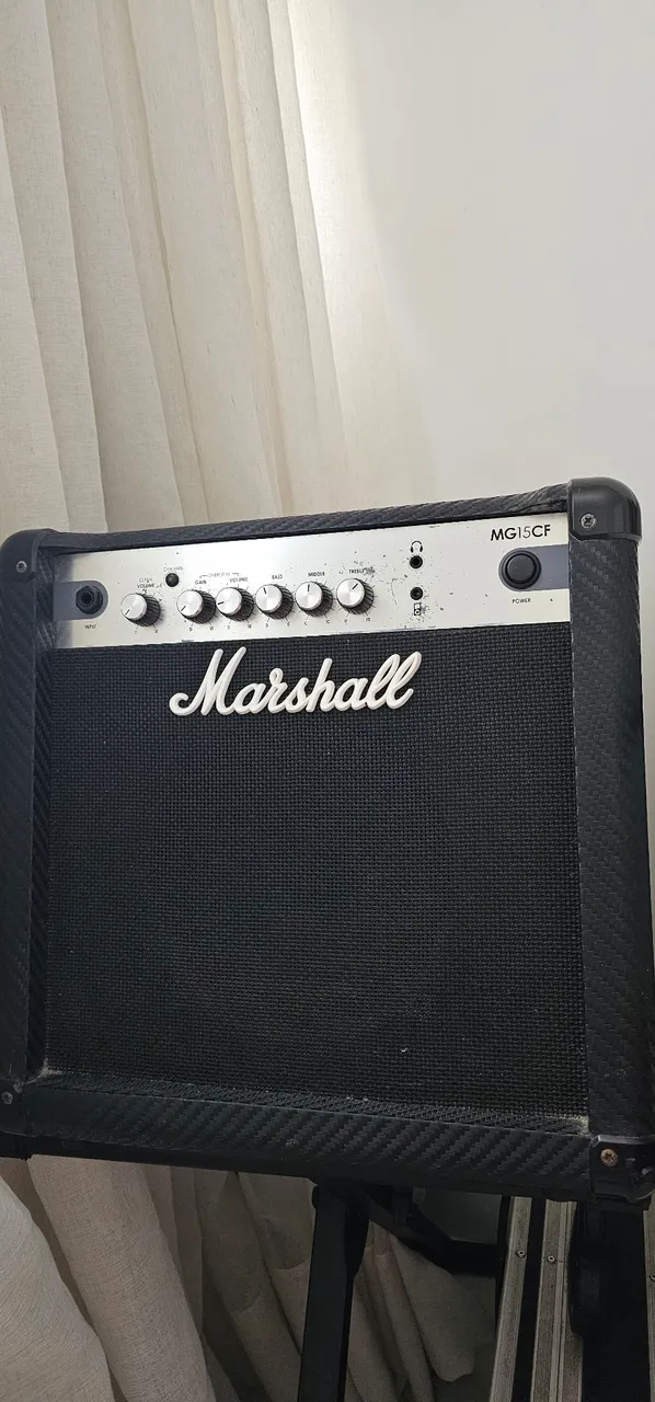 Amplificador Marshall MG15CF