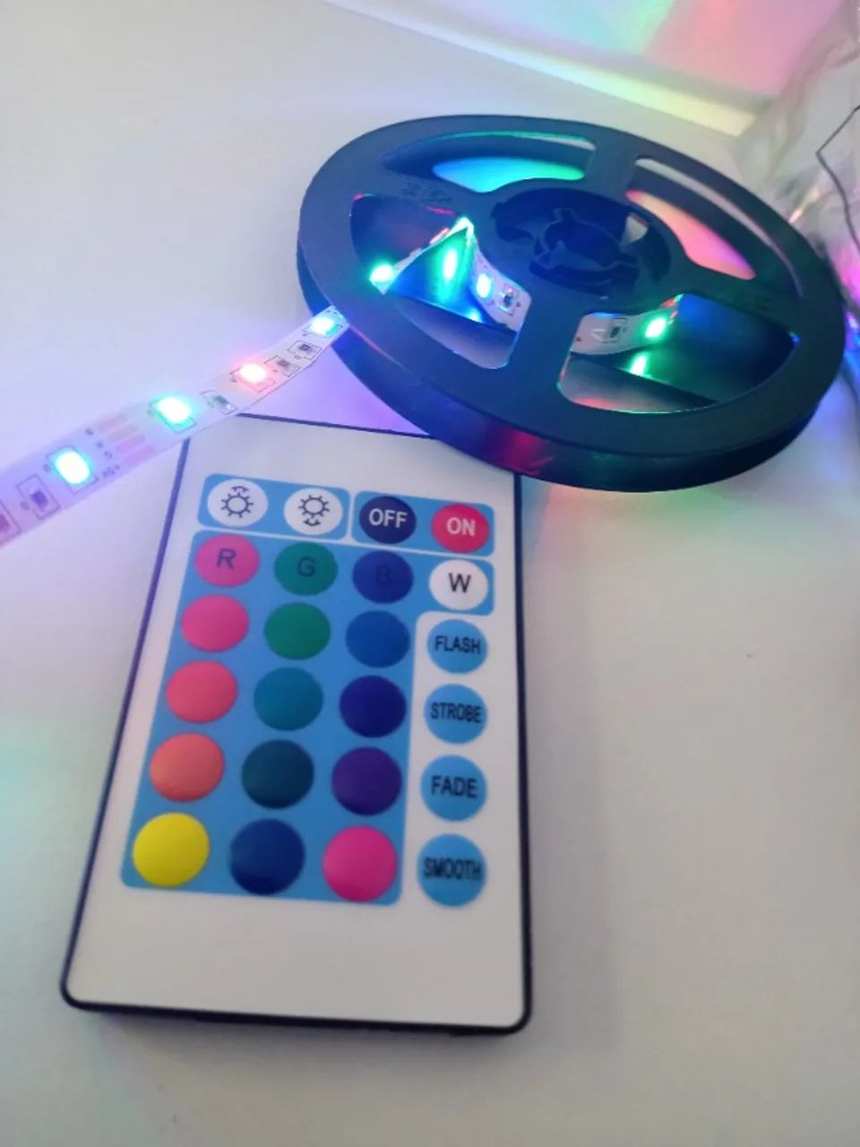 Fita LED RGB USB com Controle 5V - 02 metros - Rolo - Nova - Foto 3