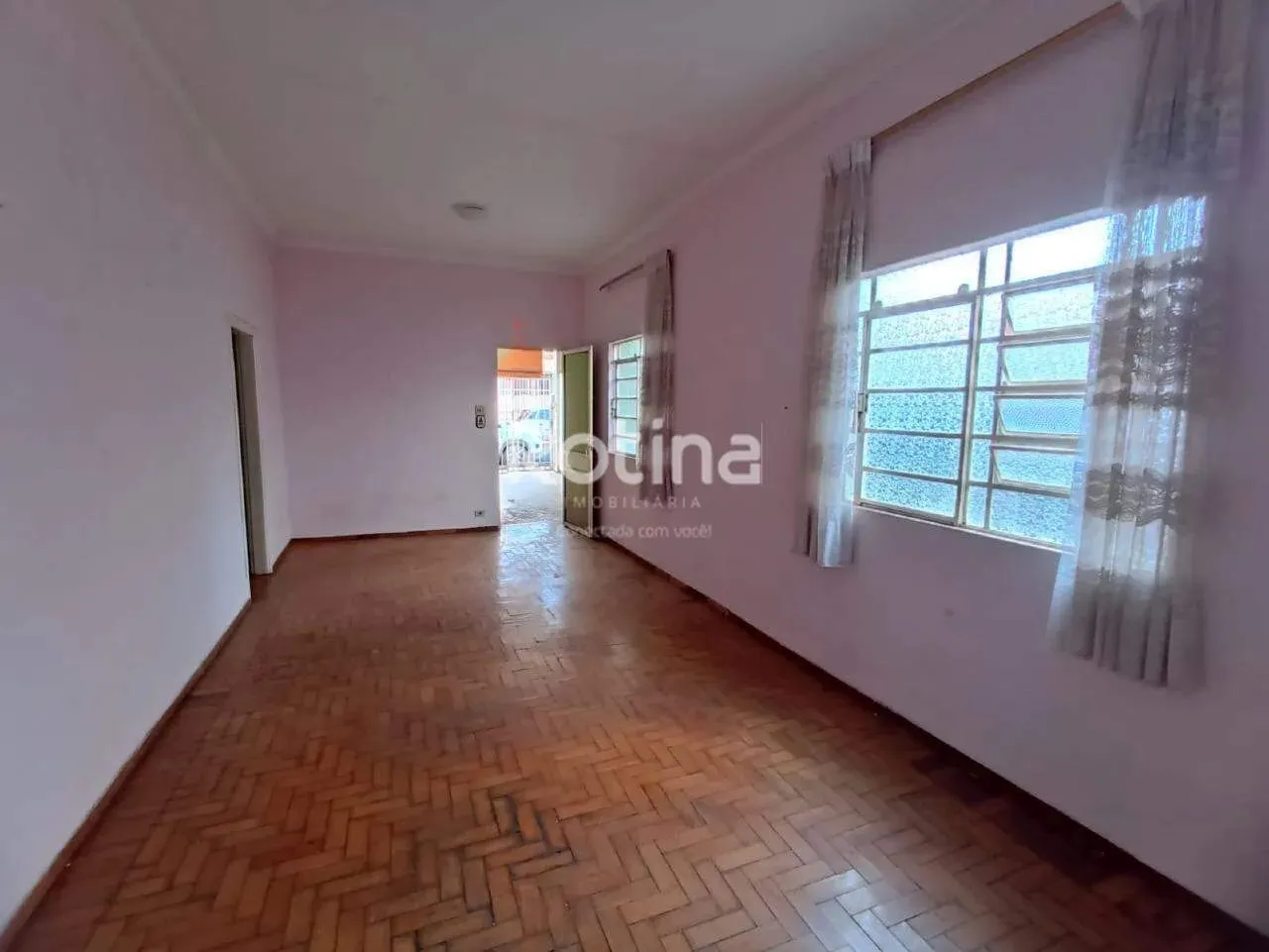 Casa à venda, 3 quartos, Martins - Uberlândia/MG - Rotina Imobiliária