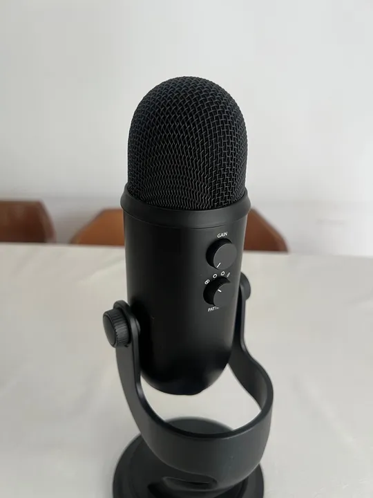 Microfone Condensador Blue Yeti Blackout