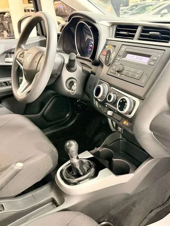 Honda FIT LX 1.5 2016 C/ 67.000KM - Foto 4
