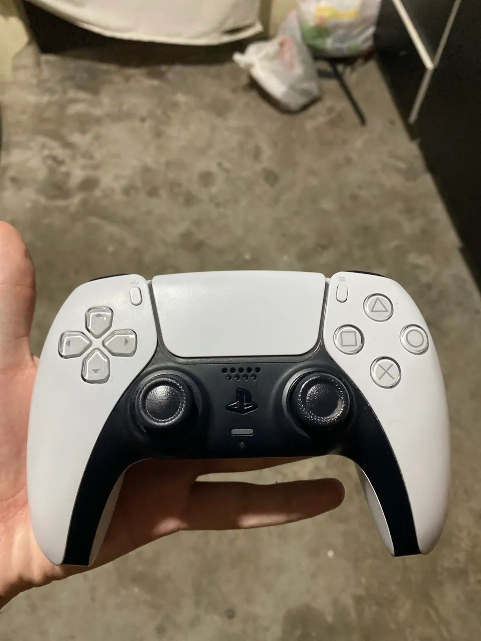 PS5 Controller64717106544131120
