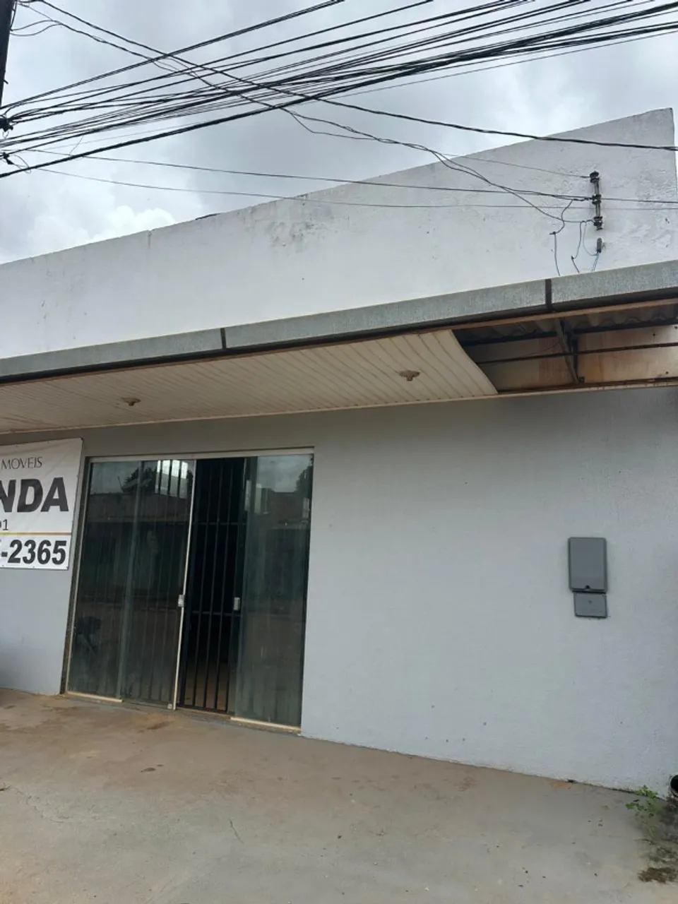vende-se ou Aluga -se galpão na zona leste.