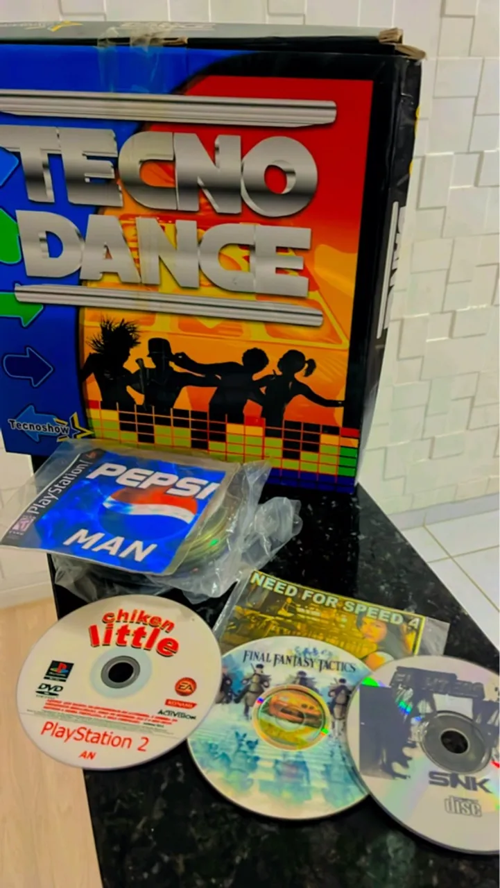 Lote de Jogos Playstation 2 com tapete de dança