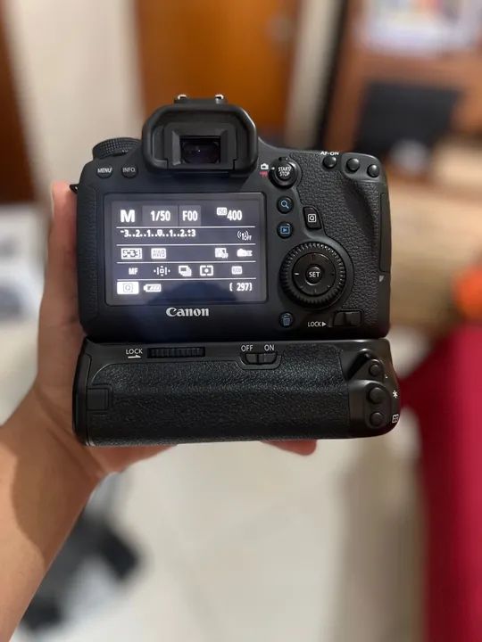 CANON EOS 6D (16k cliques)+ GRIP + 2 Baterias - Foto 4