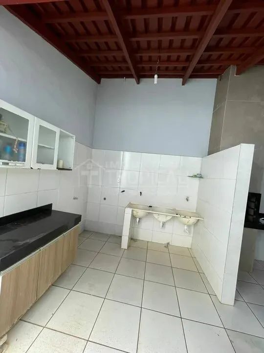 Vende-se casa, no Setor Beira Rio em Porto Nacional-TO - Foto 5