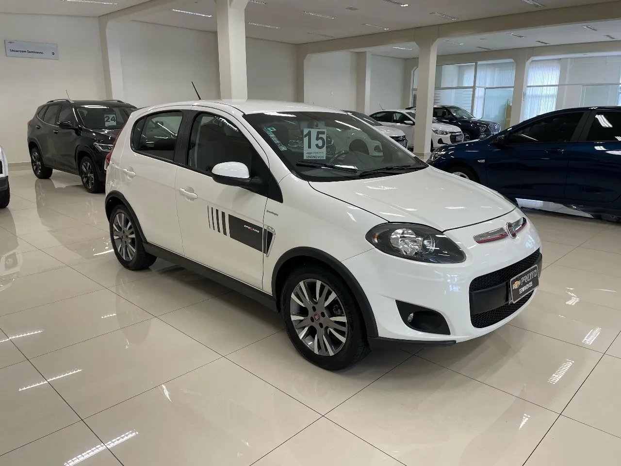 Fiat Palio Sporting 1.6 16v 14/15 (Dualogic - Apenas 74 Mil Km)