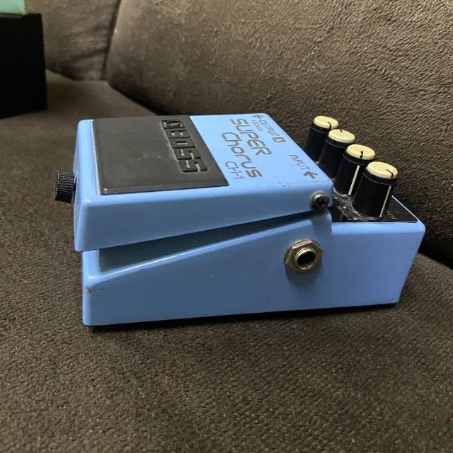Pedal de efeito Boss Super Chorus CH-1 - Foto 4