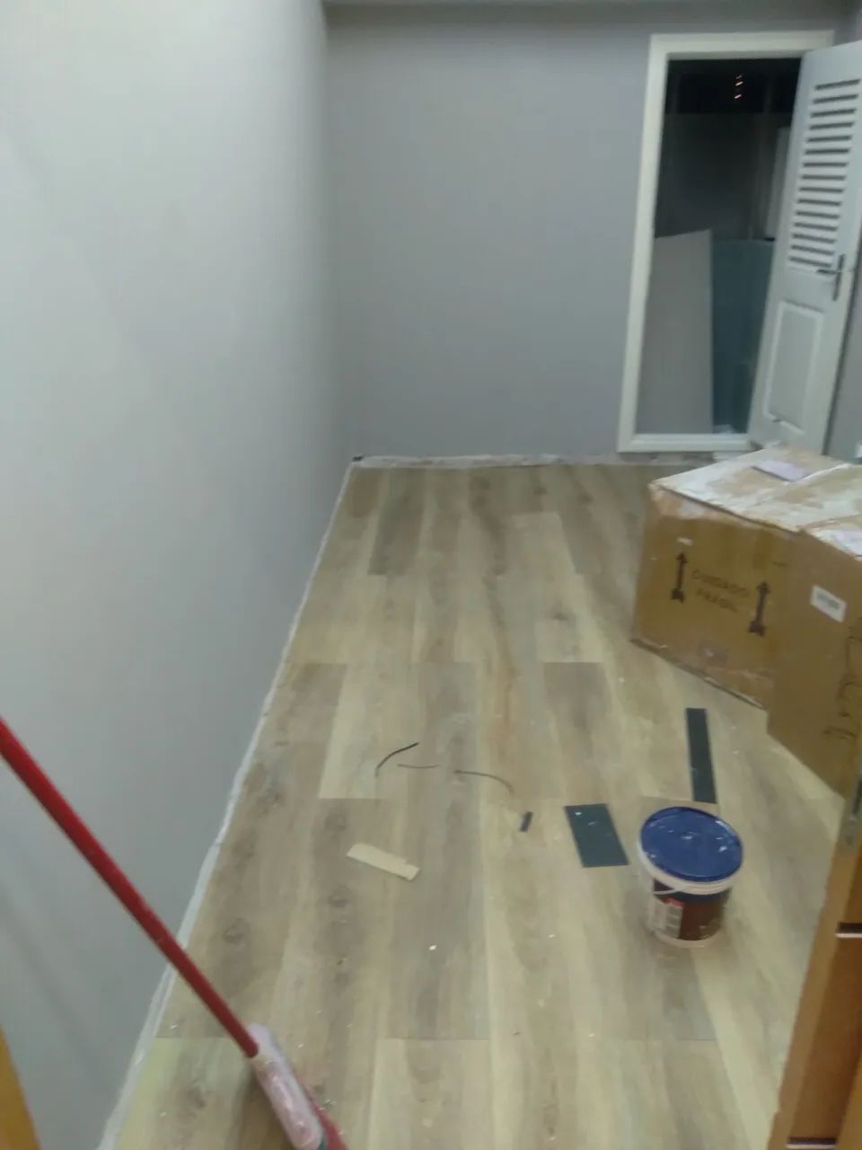 INSTALAÇÃO PISO VINILICO 28,00 - Foto 5