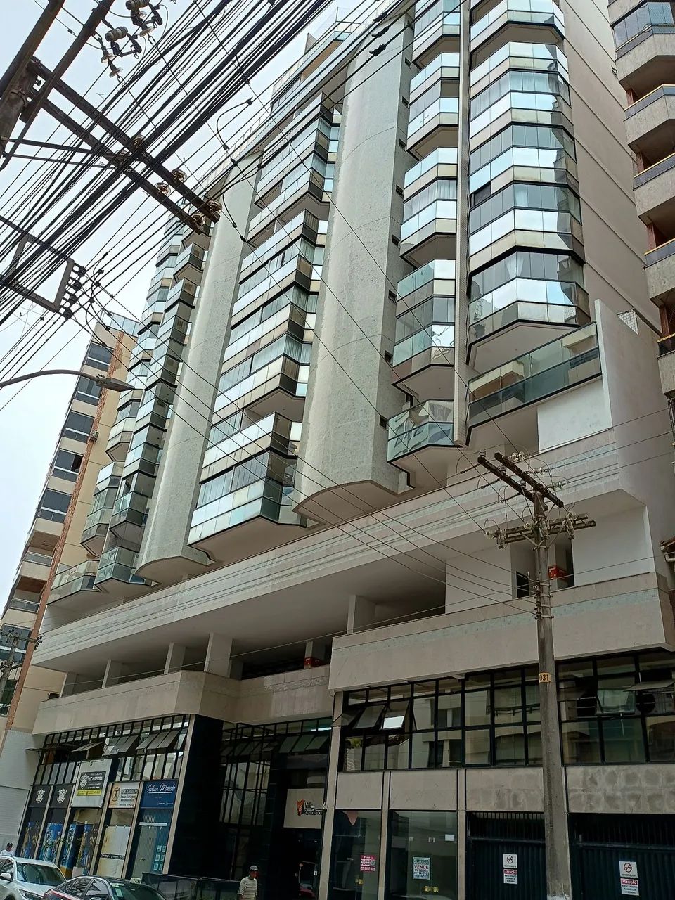 OPORTUNIDADE VENDO APARTAMENTO 3 QUARTOS PRAIA DA AREIA PRETA COM ÁREA DE LAZER  - Foto 2