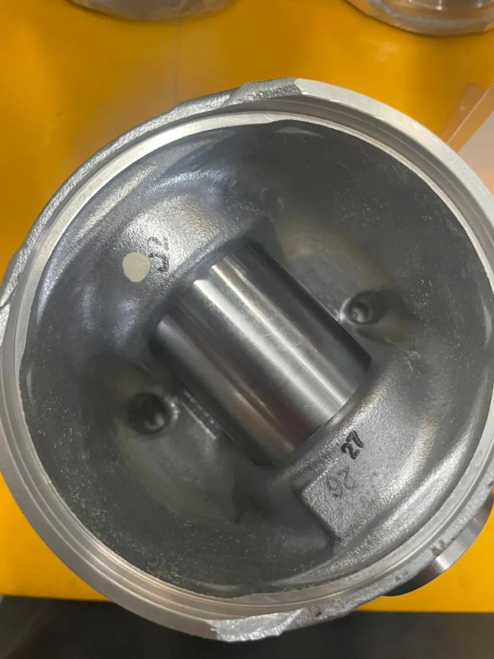 Kit de Pistões com aneis para o motor Caterpillar C6.6 - Foto 5