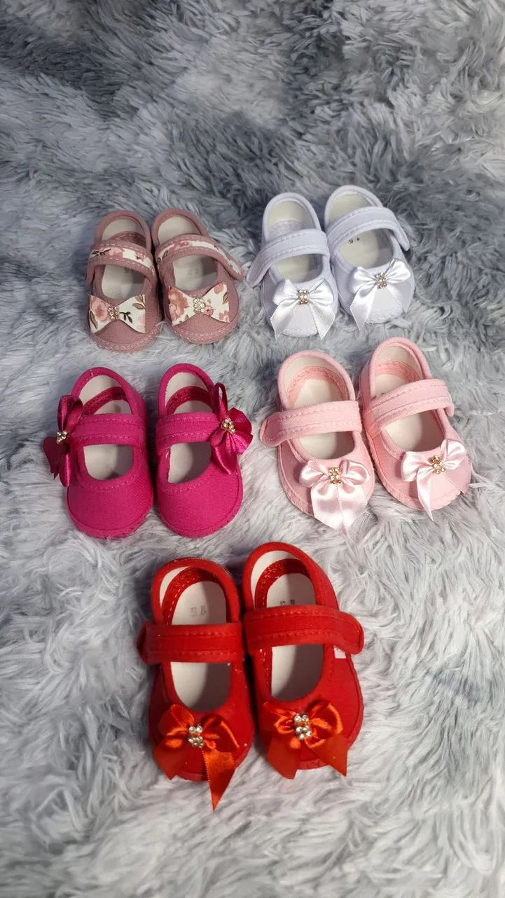 Sapatinhos de bebê menina temos de meninos também R$ 16 reais cada