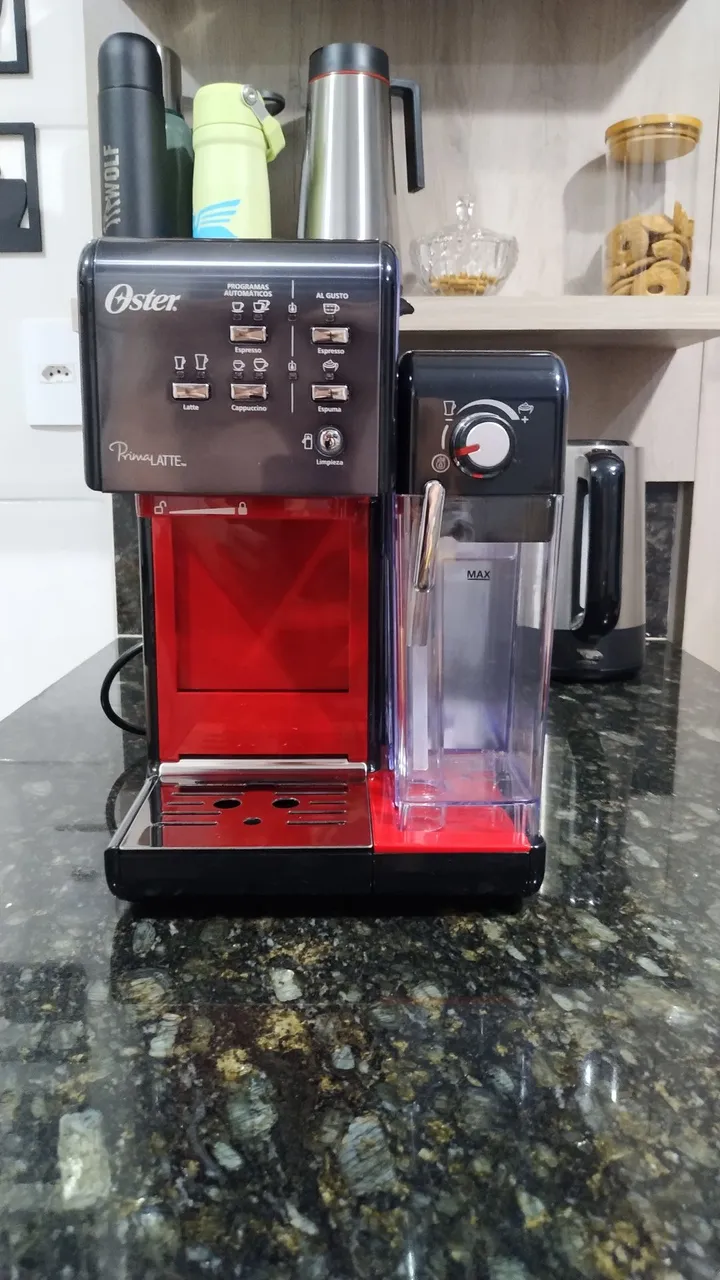 Cafeteira Oster PrimaLatte - Prepare cafés especiais!