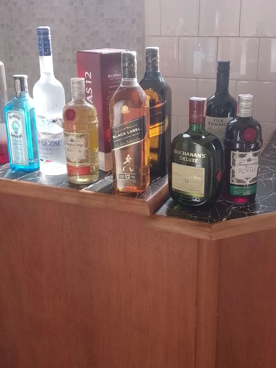 Fechamento de adega bebidas a preço bem abaixo do mercado