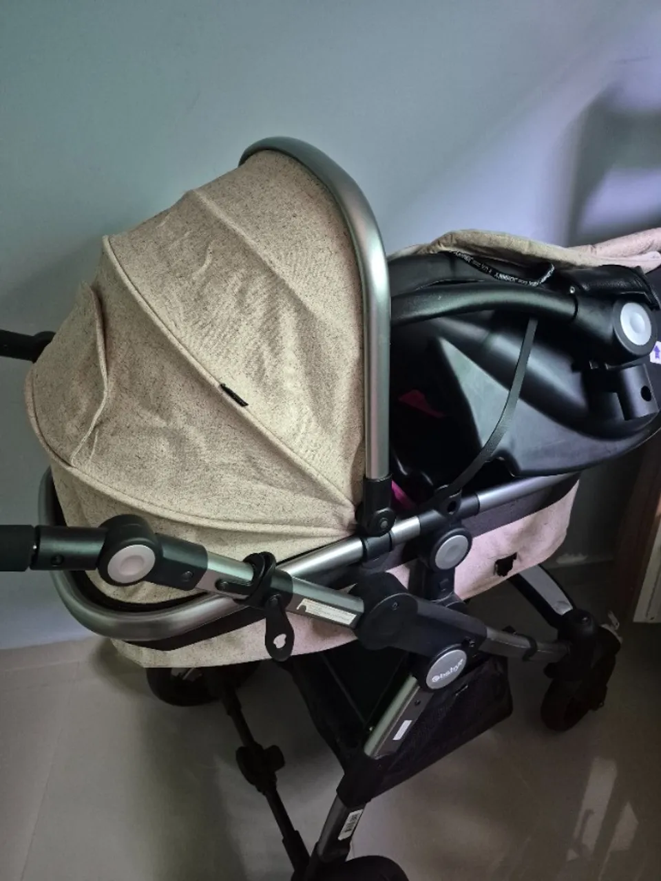 Carrinho de bebê 3 em 1 (Moisés) com bebê conforto