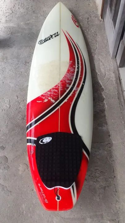 Prancha de Surf SWELL 6'6 - Single Concave, com capa e em bom estado!