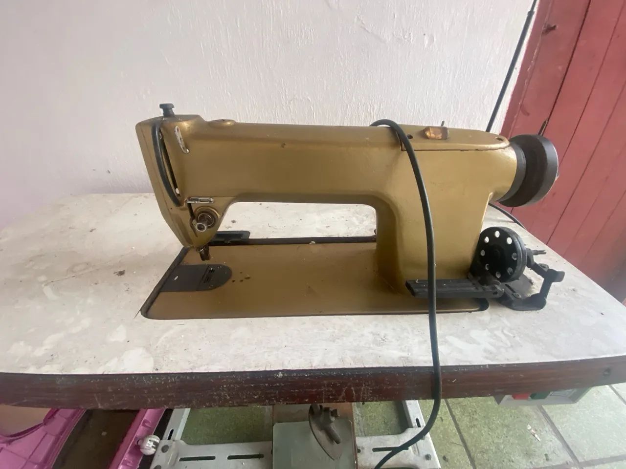 Máquina costura reta industrial. - Foto 4