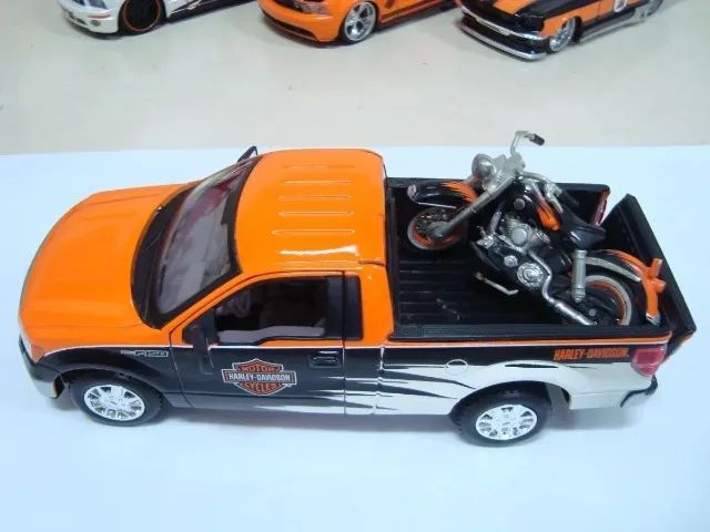 Miniatura F-150 Stx 2010 Harley Davidson 1/27 Maisto #71288 - Foto 2