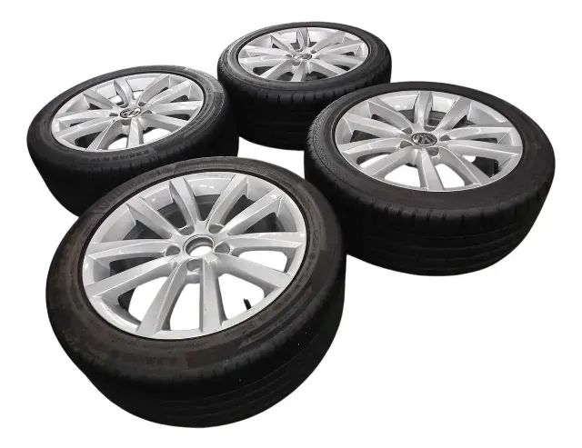 Jogo De Roda C/ Pneu 235/45/17 Volkswagen Passat 2.0 2011 - Foto 2