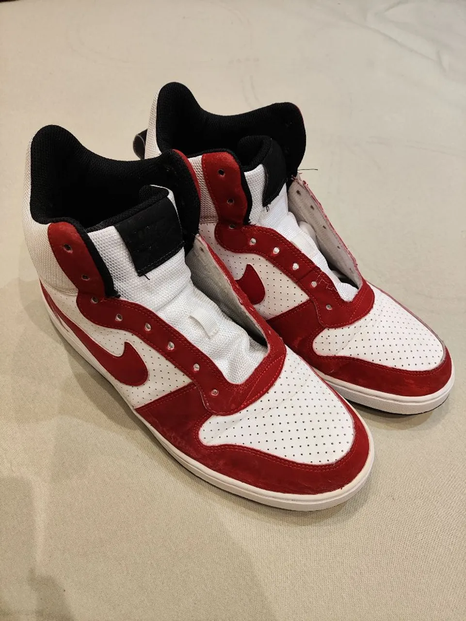 Tênis Nike Vintage Vermelho e Branco