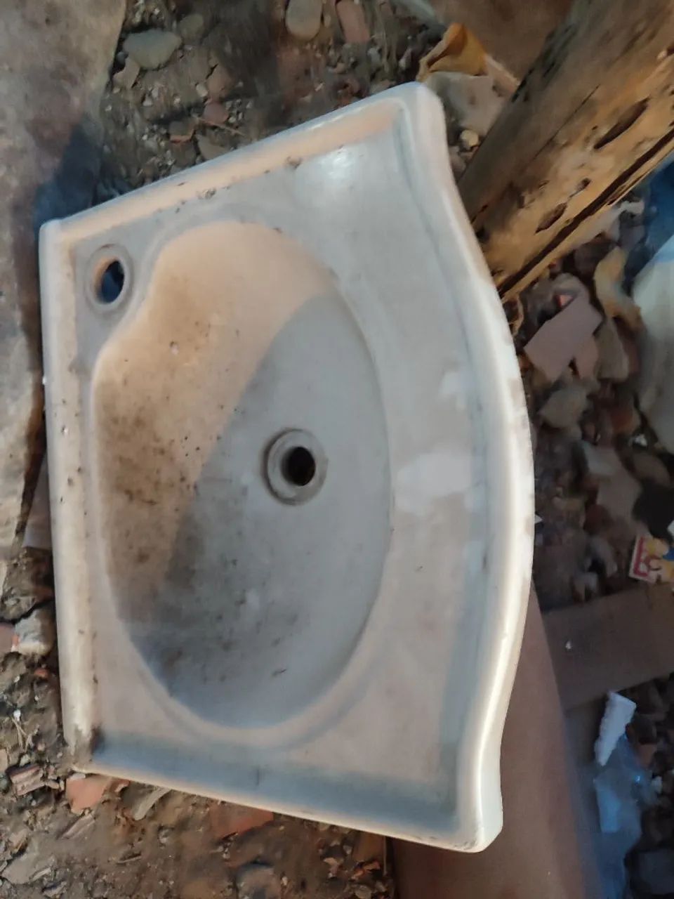 Ceramic Sink64840854538243120