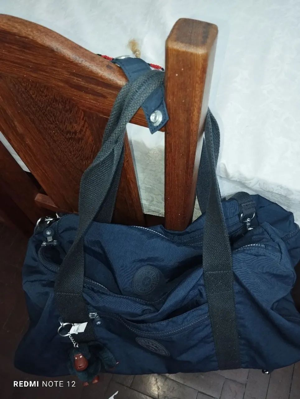 Bolsa/mochila Kipling Live Light Palermo conversível semi-nova  - Foto 2