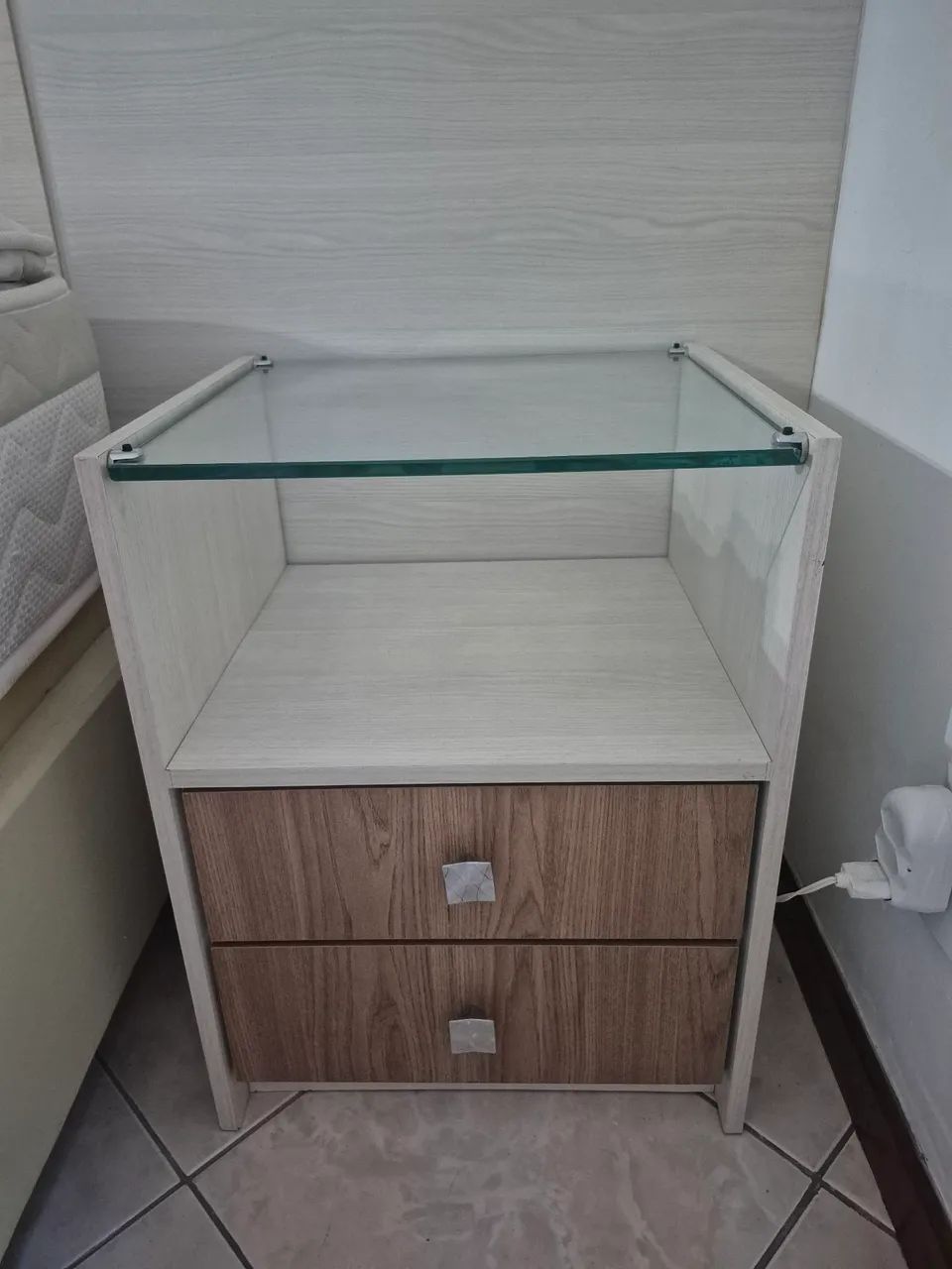 Nightstands 64596065739394120