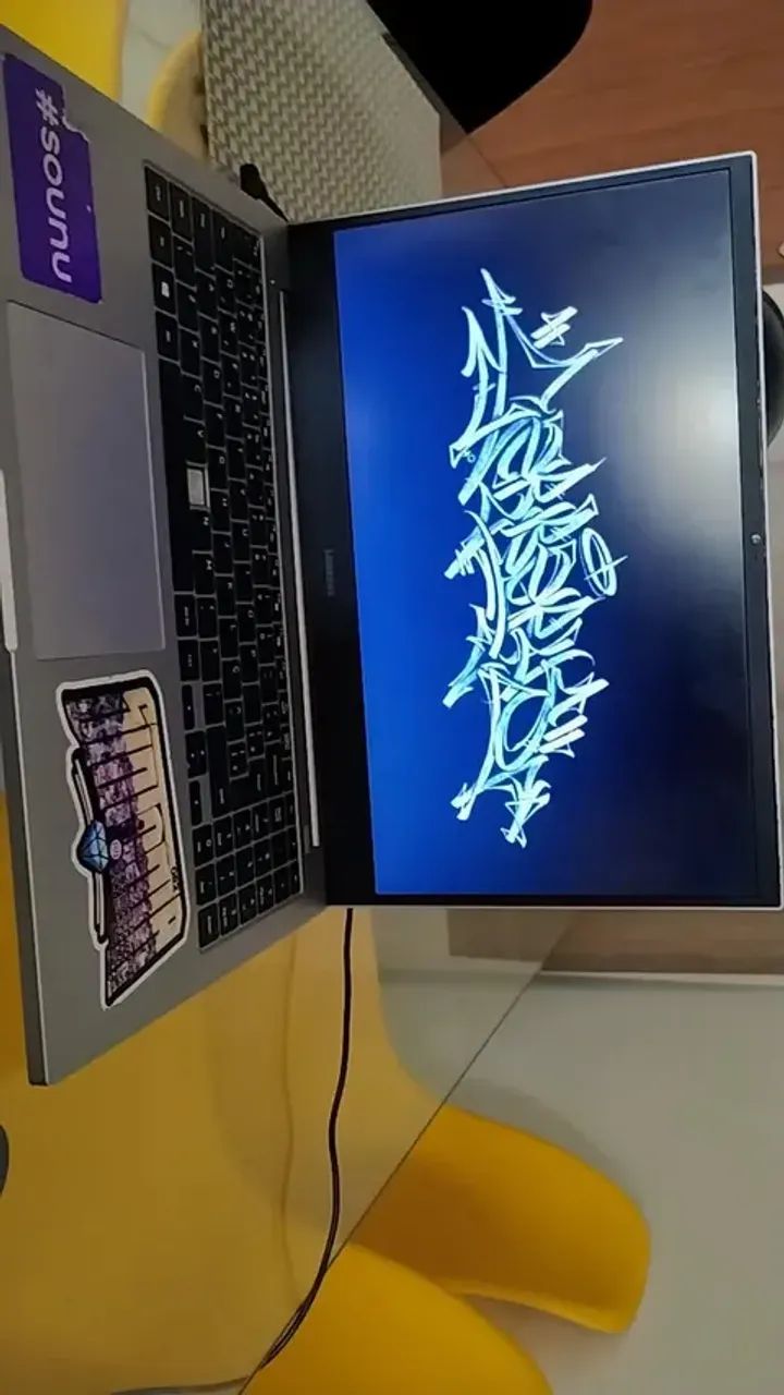 Notebook Samsung e30