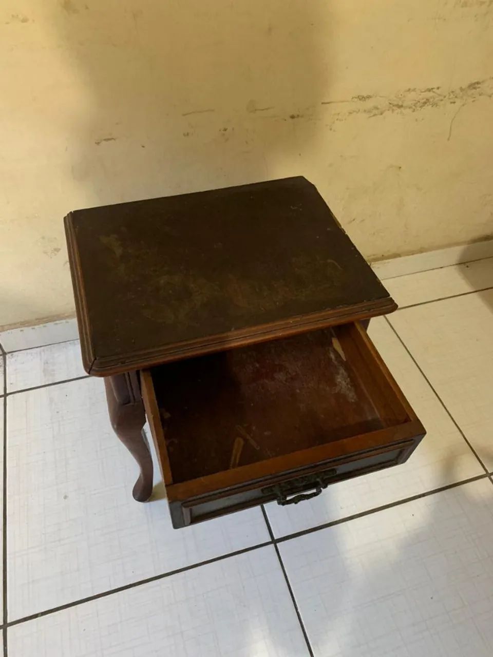 Mesa de Cabeceira64960523365891121