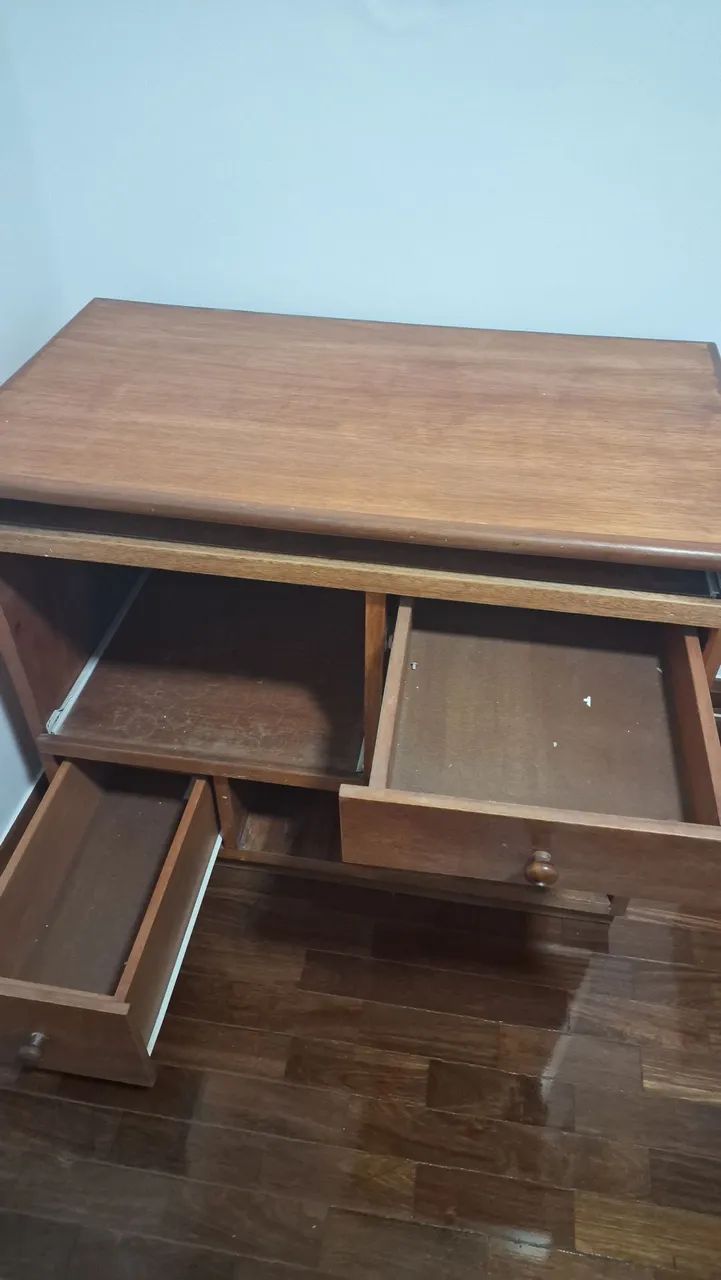 Mesa de escritorio de madeira - Foto 2