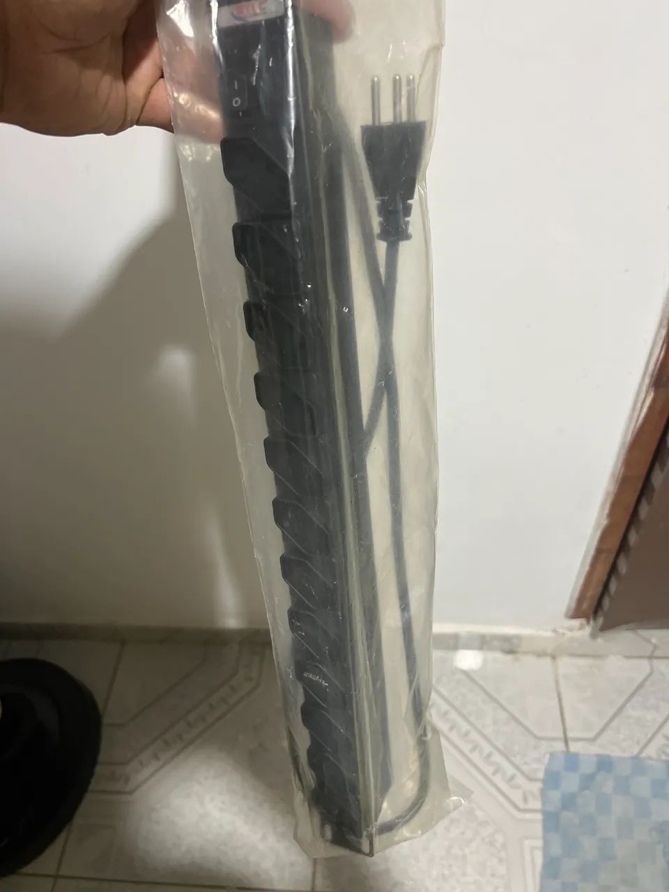 FILTRO DE LINHA COM 12 TOMADAS