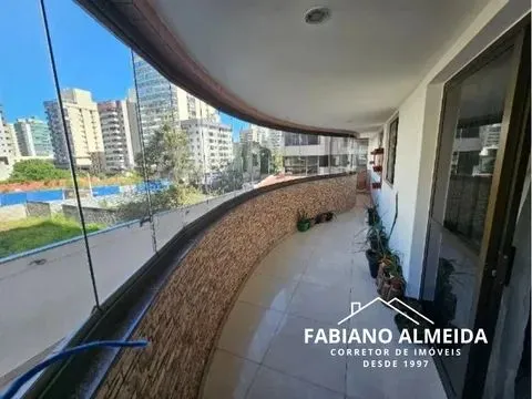 Apartamento 3 quartos com armários, 2 vagas cobertas no Edifício Amazônia Place