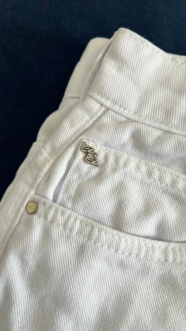Shorts branco lez a lez  - Foto 3