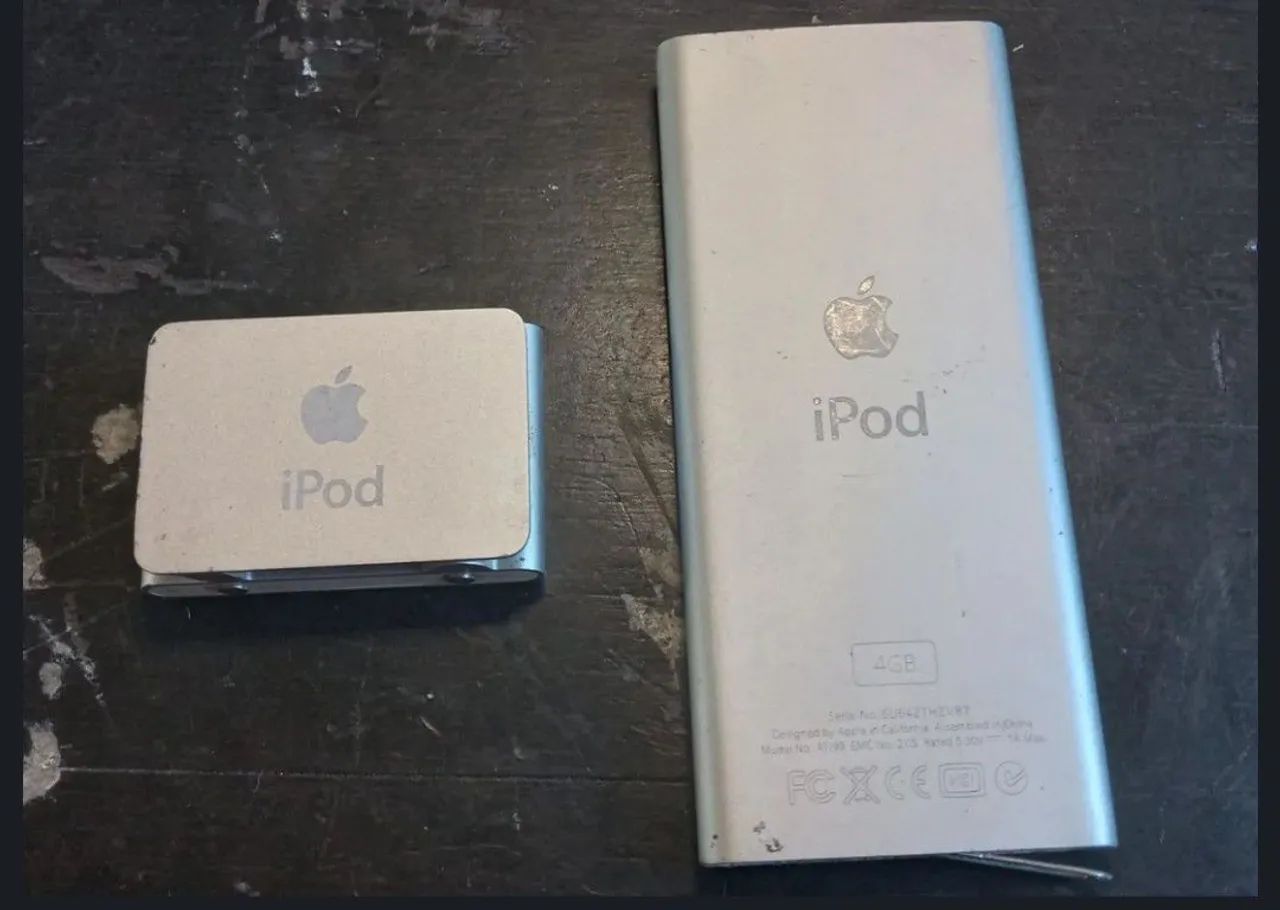 1 iPod Shuffle e 1 iPod Nano de 2ª geração, ambos da Apple.  LEIA O ANÚNCIO  - Foto 2