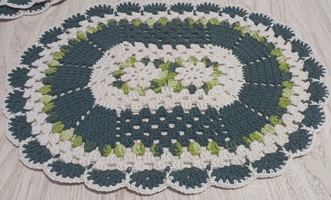 Tapete/ Sousplat de Crochê Flores - Foto 4