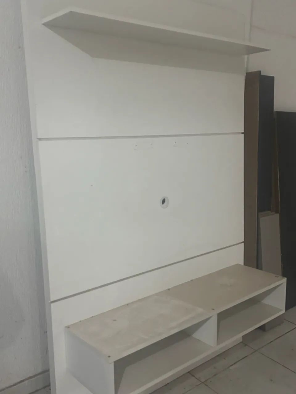 Móvel de parede para colocar televisão 