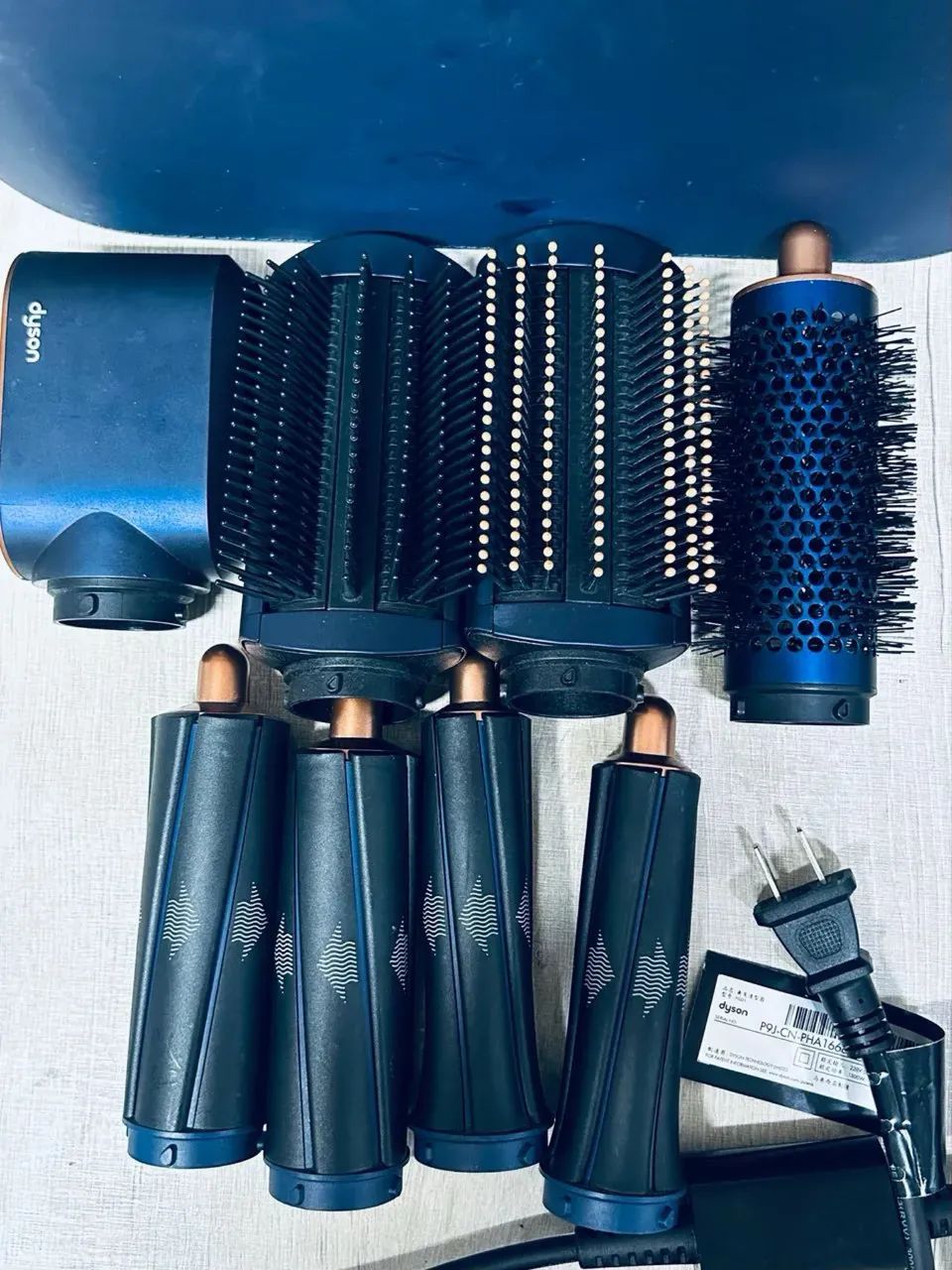 Dyson Airwrap Multiestilizador de cabelo Kit Completo 220V - Foto 6